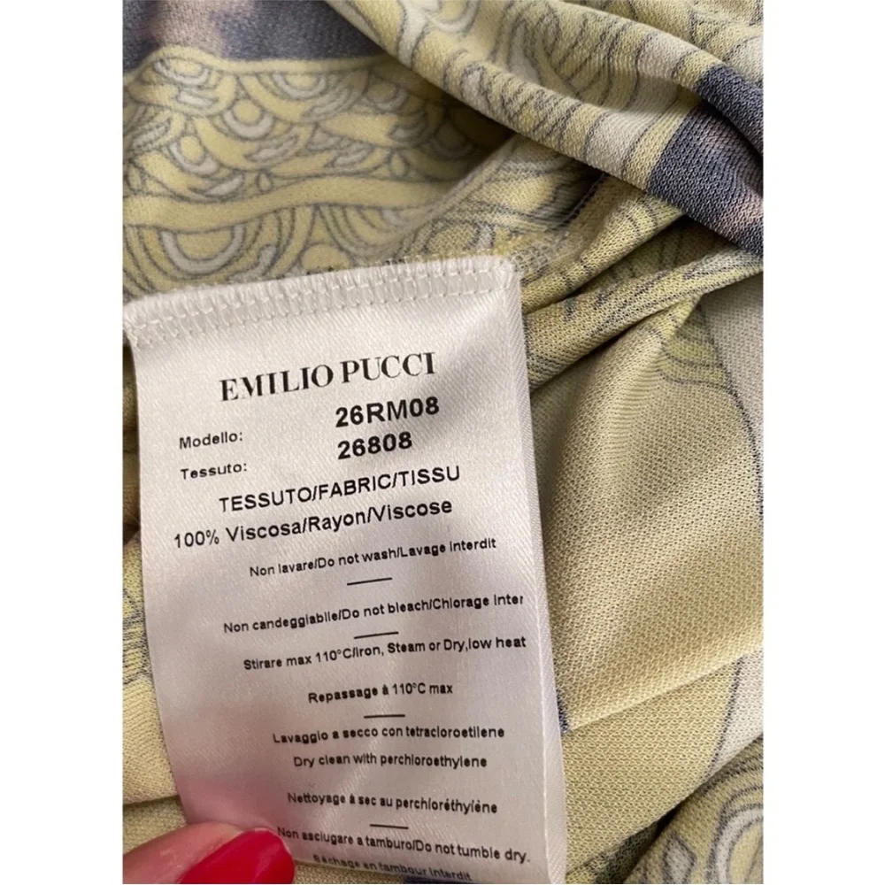 VTG EMILIO PUCCI Geometric Top
Size US 12 ITALY - Picture 13 of 15